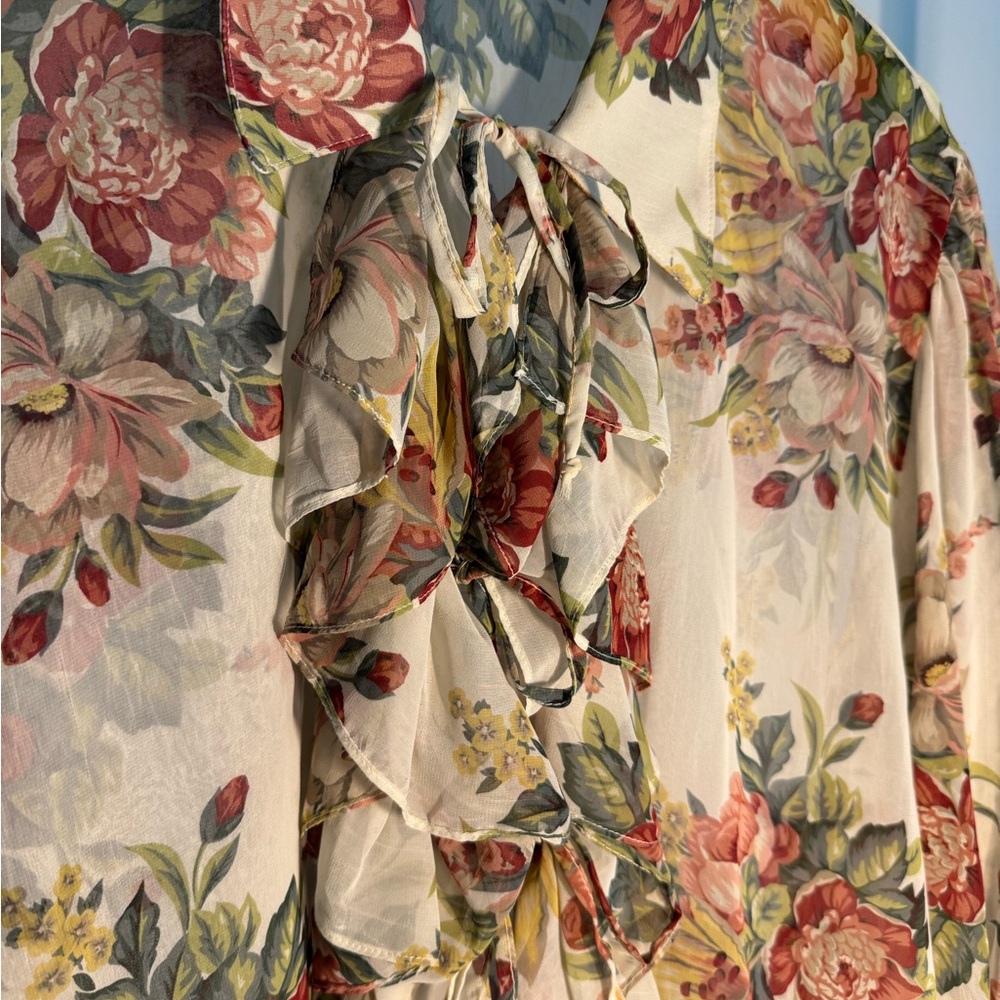 VINTAGE Floral Ruffle Blouse - Picture 4 of 7